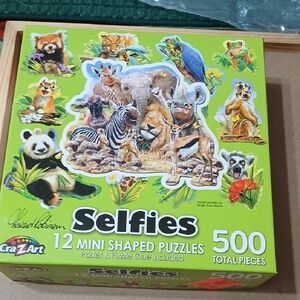 Selfies Mini Shaped Puzzles - Vibrant Green